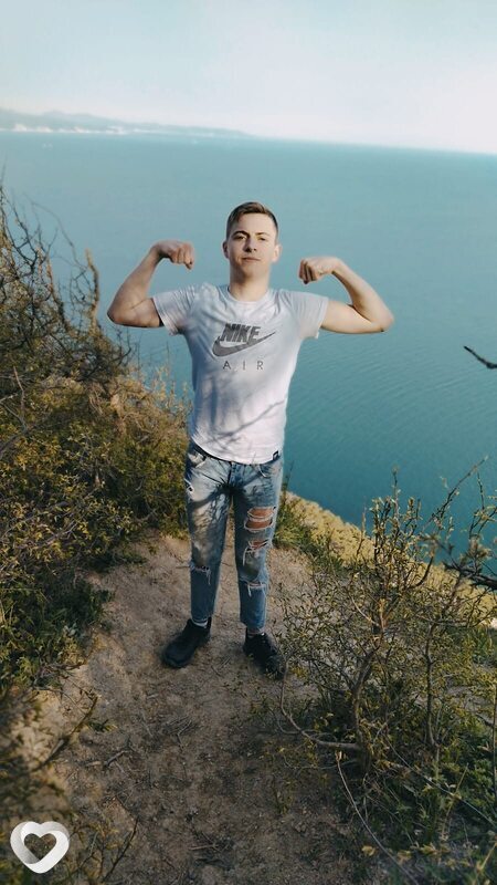 Даниил, 21, Новороссийске — анкета №1063186