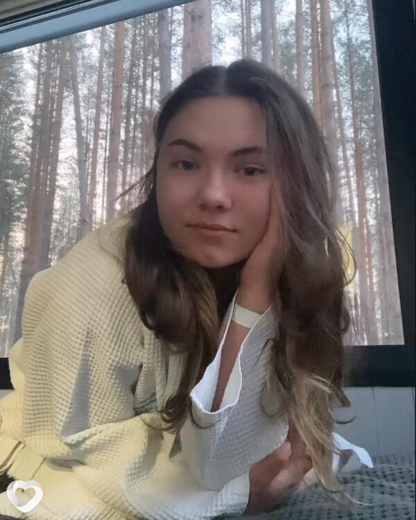 Карина, 21, Серове — анкета №1064361