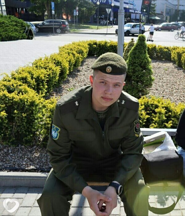 Александр, 22, Бресте — анкета №1064430