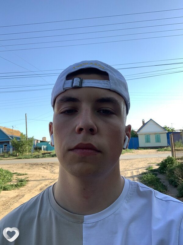 Артём, 25, Астрахани — анкета №1065255