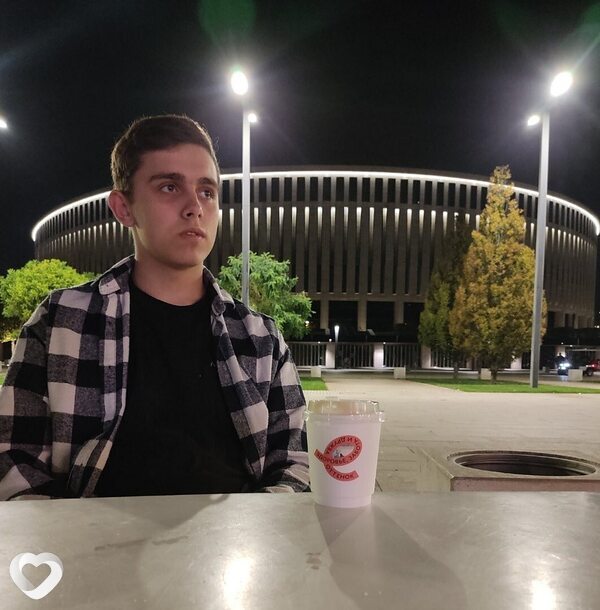 Дима, 21, Москве — анкета №1065577