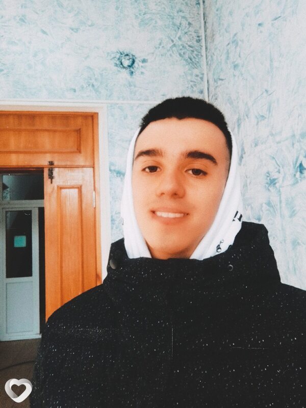 Александр, 21, Уссурийске — анкета №1065771