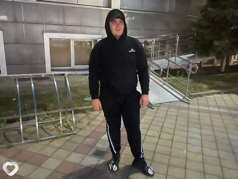 Артем, 25, Москве — анкета №1066610