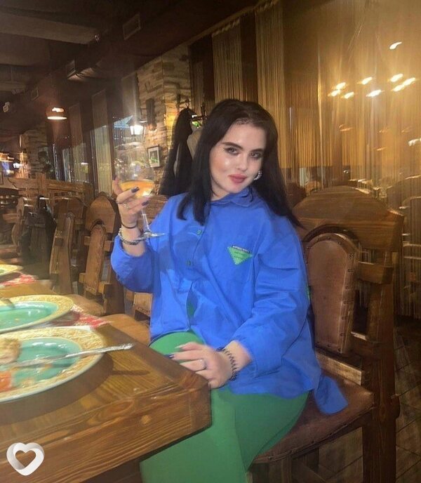 Юлия, Дно