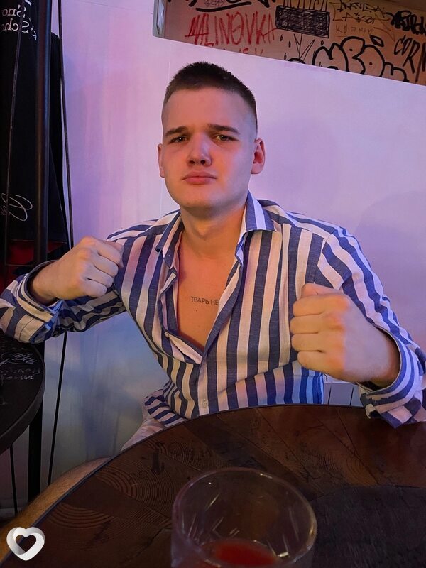Иван, 23, Москве — анкета №1067032