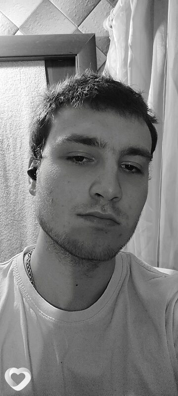 Эдуард, 22, Москве — анкета №1067343
