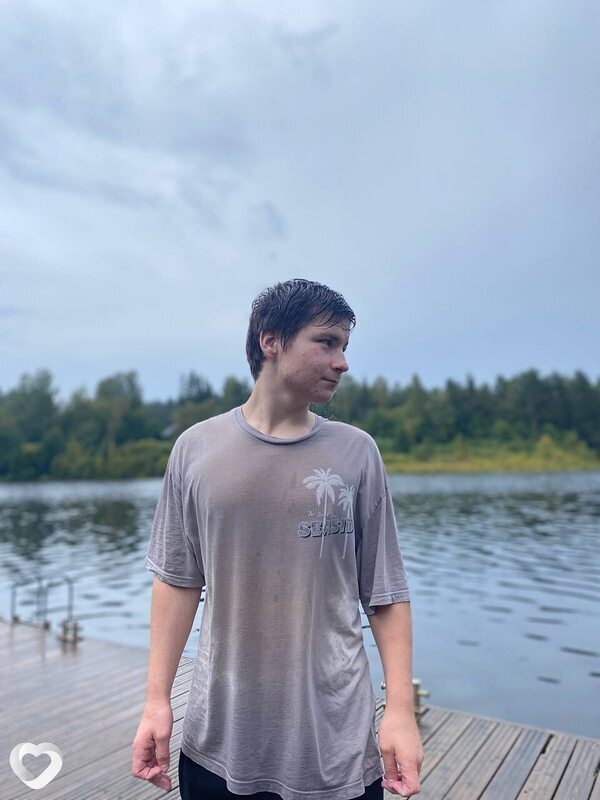Антон, 21, Санкт-Петербурге — анкета №1067308