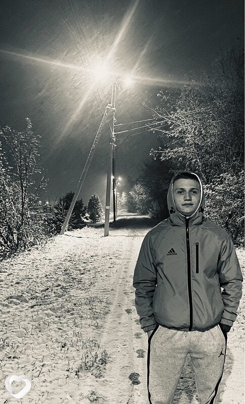Владислав, 21, Белове — анкета №1067862