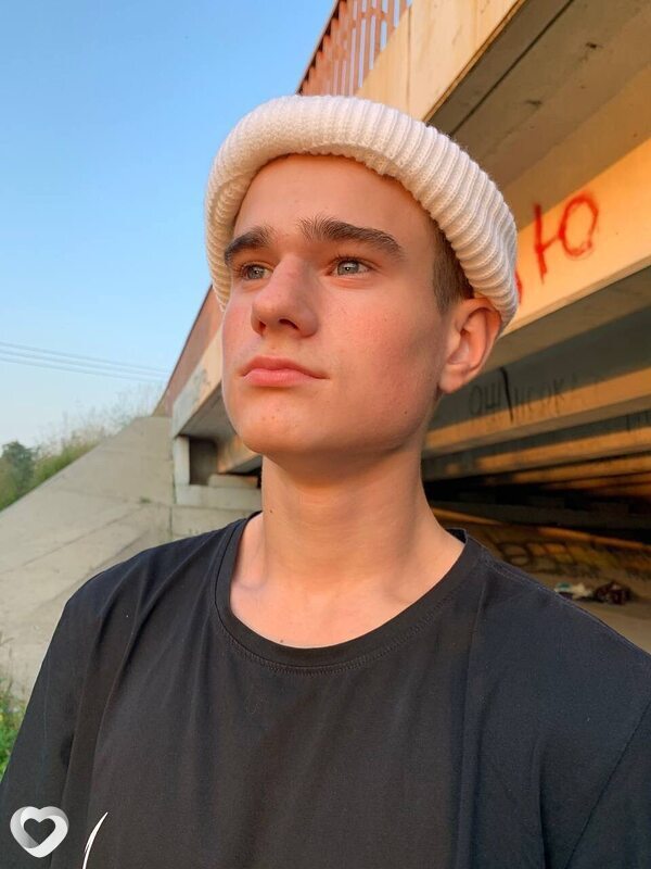 Дима, 21, Москве — анкета №1067984