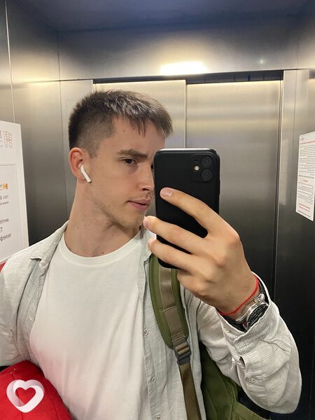 Артур, 23, Санкт-Петербурге — анкета №1069003