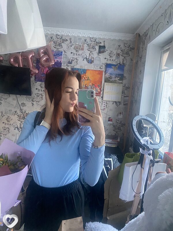 Елизавета, 21, Гатчине — анкета №1069328