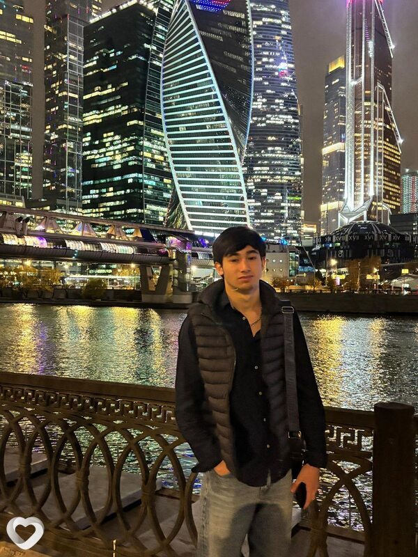 Орхан, 21, Москве — анкета №1069558