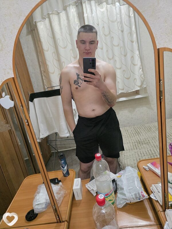 Даня, 21, Уссурийске — анкета №1070095