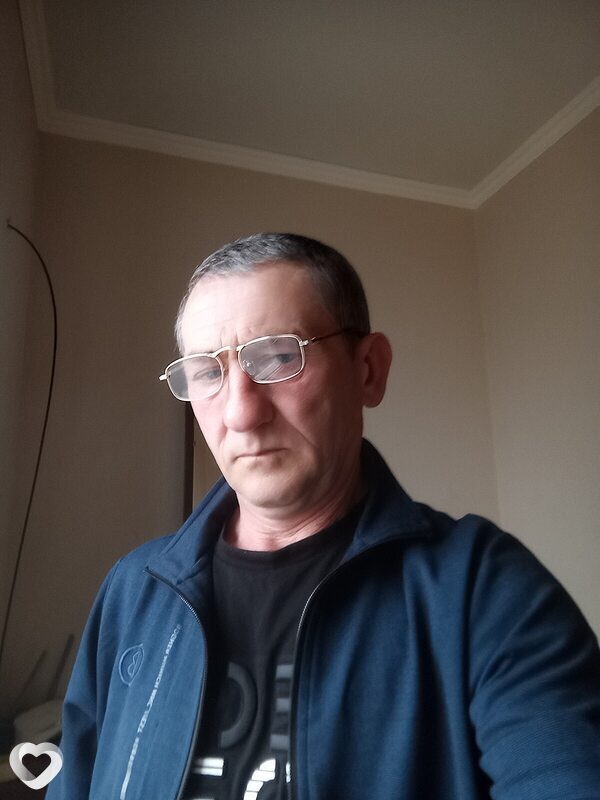Олег, 56, Каменске-Шахтинском — анкета №1070321