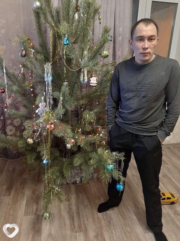Максим, 33, Каменске-Уральском — анкета №1070392