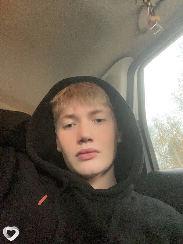 Ярослав, 20, Москве — анкета №1071047