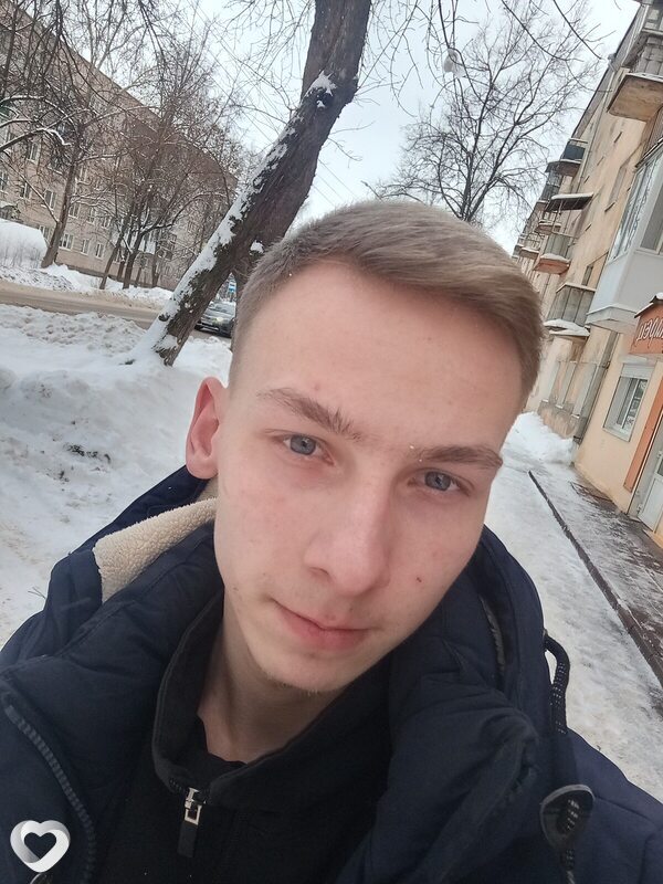 Алексей, 21, Боровичах — анкета №1071103