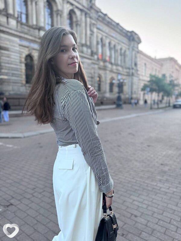 Валя, 24, Москве — анкета №1071545
