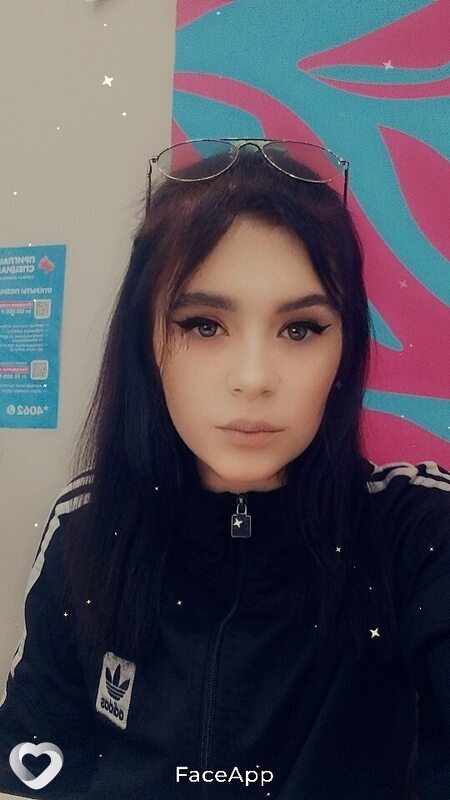 Карина, 23, Зеленодольске — анкета №1071672