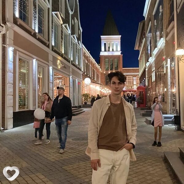 Владимир, 22, Таганроге — анкета №1072049