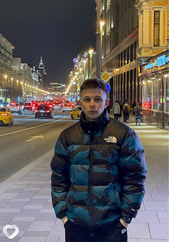 Максим, 22, Москве — анкета №1072459