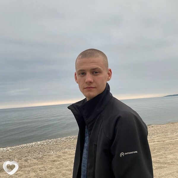 Иван, 24, Москве — анкета №1072687