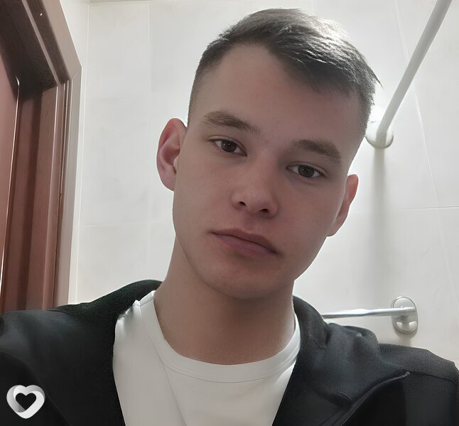 Анатолий, 25, Уссурийске — анкета №1072997