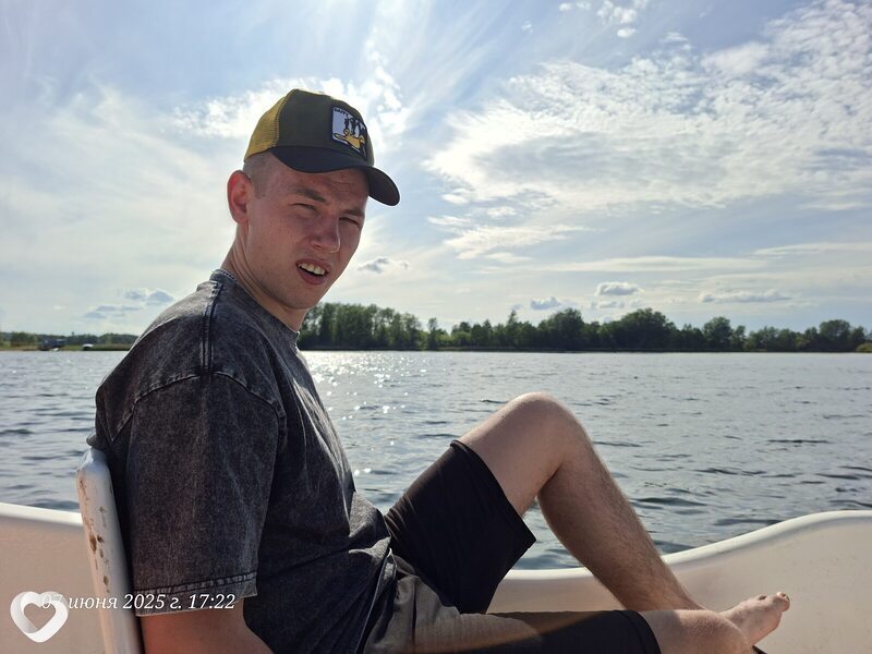 Александр, 22, Барановичах — анкета №1073288
