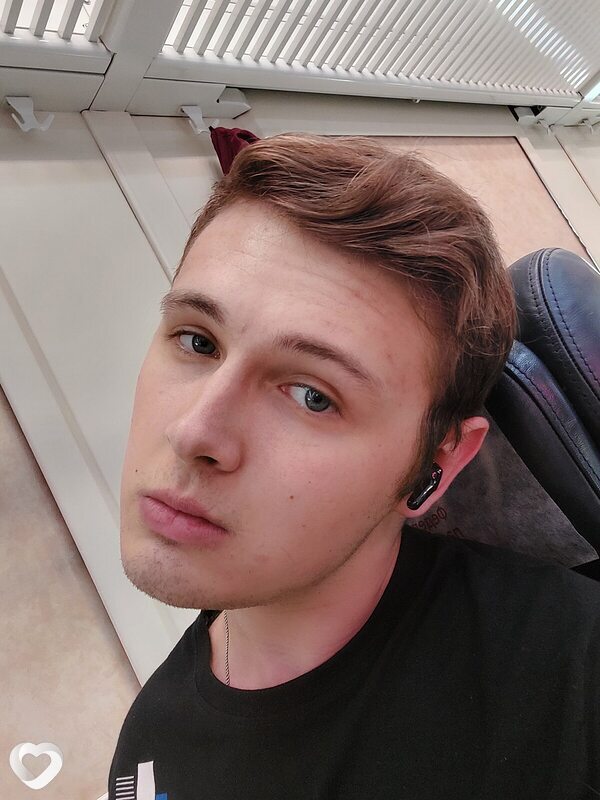 Илья, 21, Москве — анкета №1073526