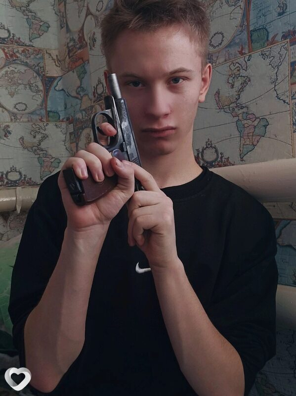 Виктор, 20, Москве — анкета №1074598