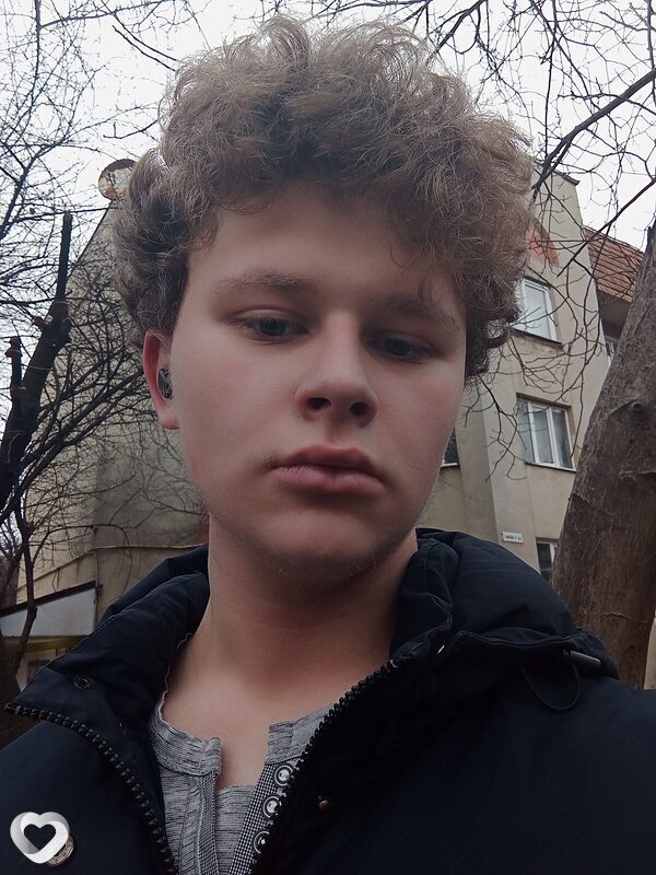 Vova, 21, Черновцах — анкета №1075371