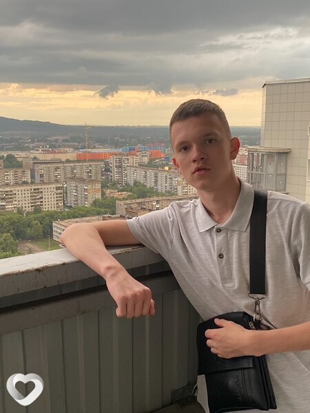 Павел, 20, Новокузнецке — анкета №1075657