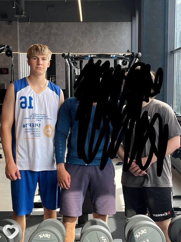 Глеб, 21, Санкт-Петербурге — анкета №1076306