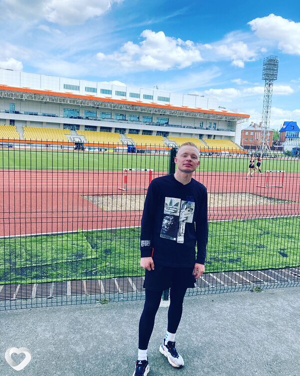 Женя, 24, Каменске-Шахтинском — анкета №1076704
