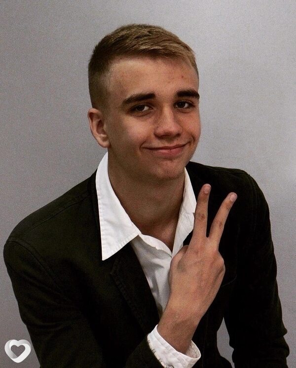 Иван, 23, Москве — анкета №1076892