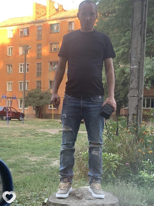 Максим, 32, Чернигове — анкета №1077146
