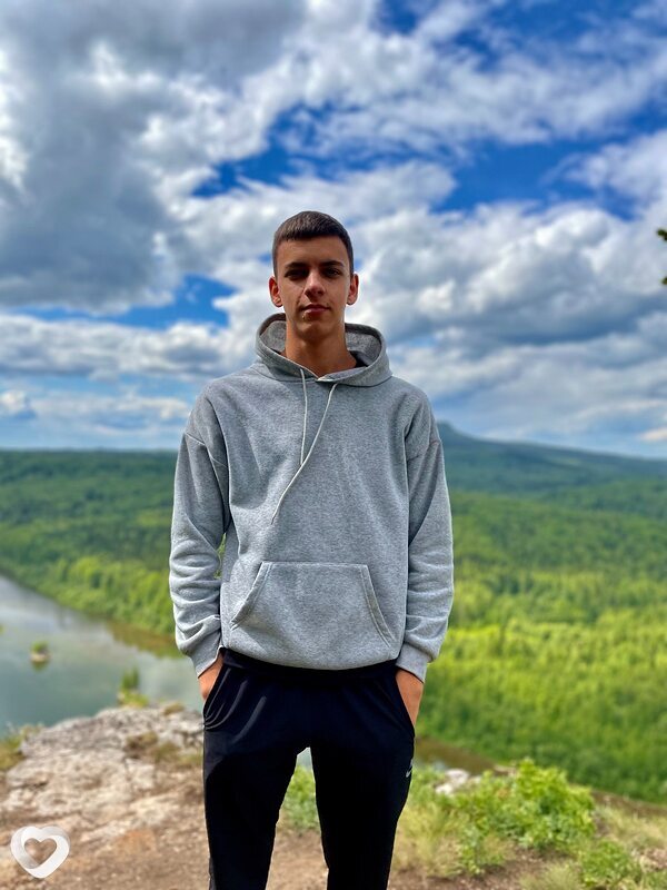 Кирилл, 21, Перми — анкета №1077218