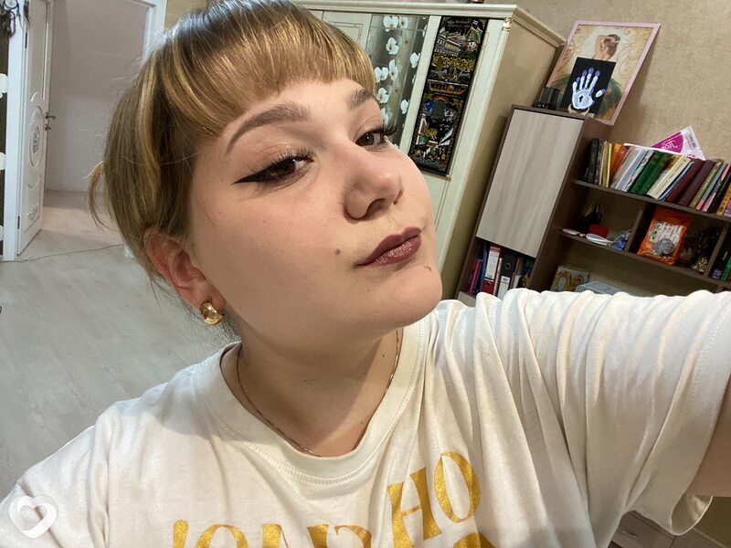 Елена, 23, Самаре — анкета №1077243