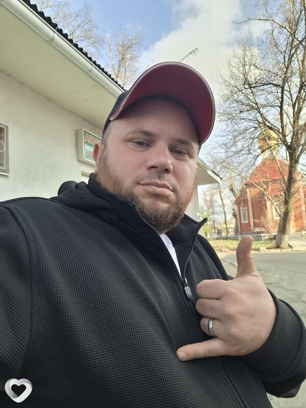 Виталий, 31, Луганске — анкета №1077528