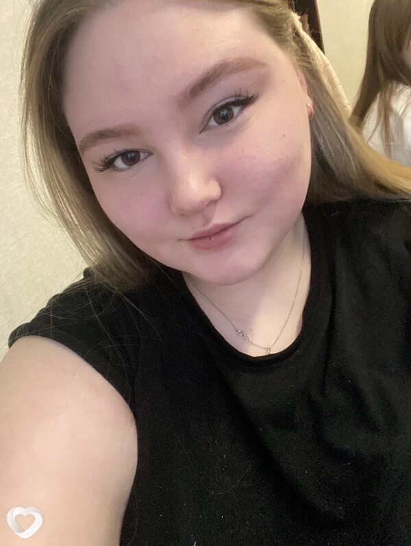 Кристина, 21, Барнауле — анкета №1078986