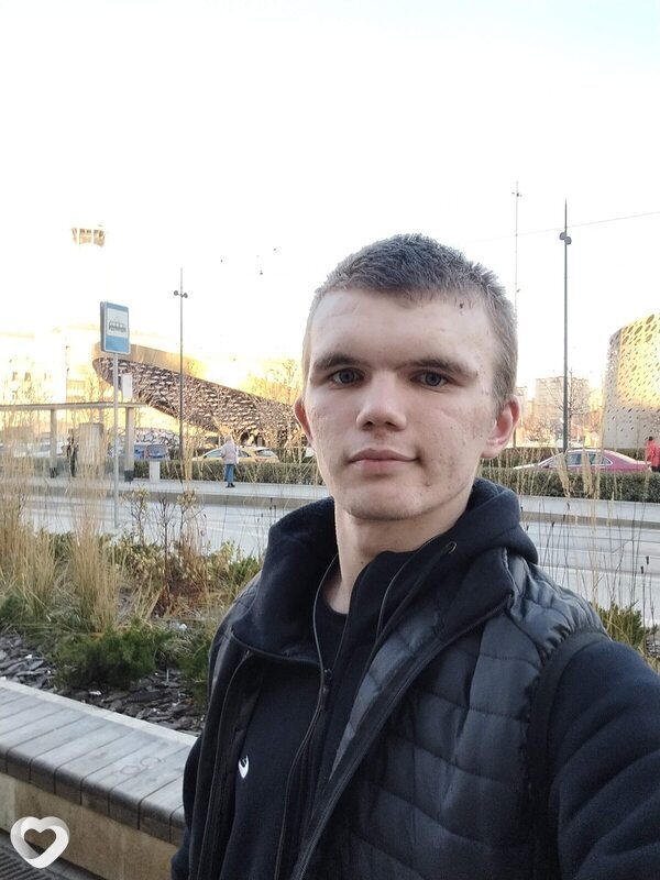 Александр, 25, Усолье-Сибирское — анкета №1079224