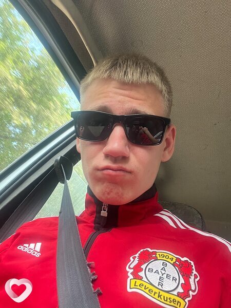 Арсений, 21, Екатеринбурге — анкета №1079743