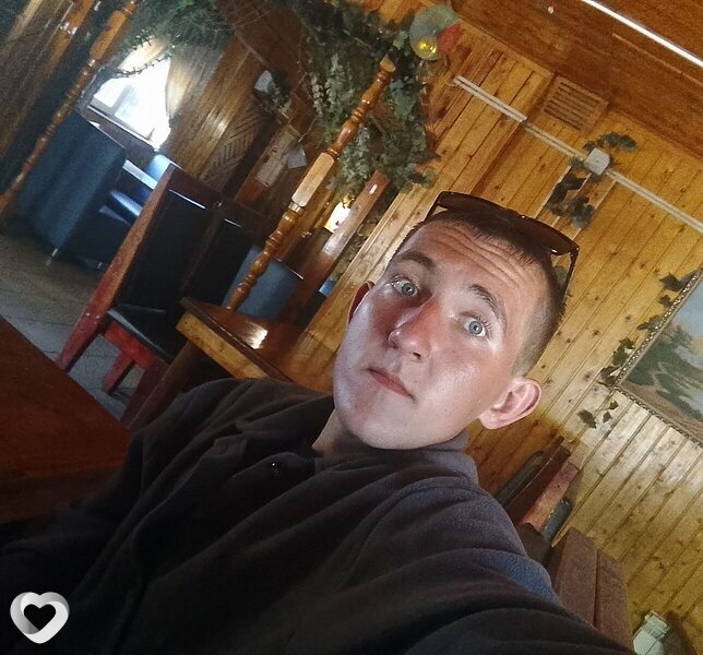 Данил, 26, Череповце — анкета №1080008