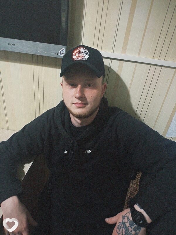 Максим, 26, Москве — анкета №1080470