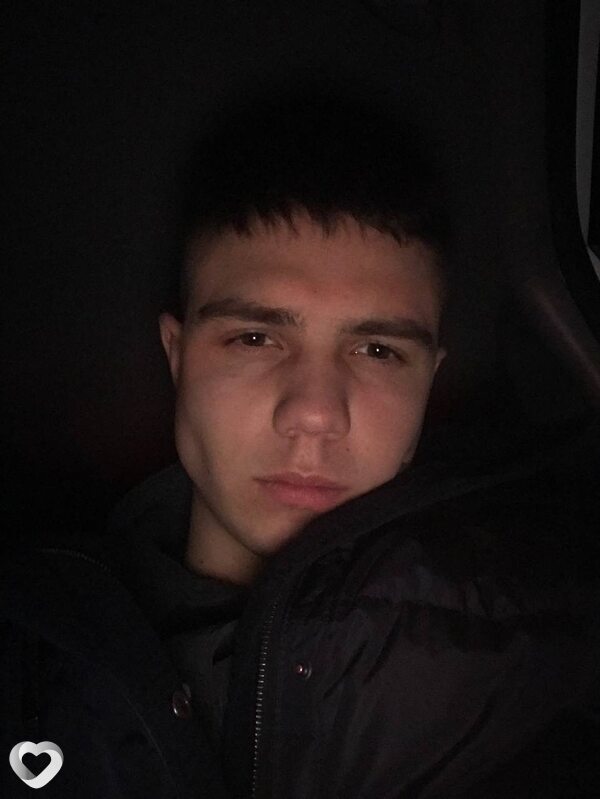 Юрий, 21, Москве — анкета №1080552