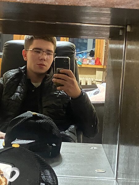 Антон, 23, Ростове-на-Дону — анкета №1080530