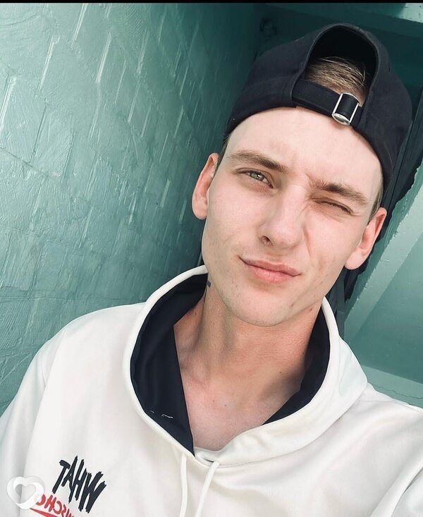 Максим, 26, Актау — анкета №1081343