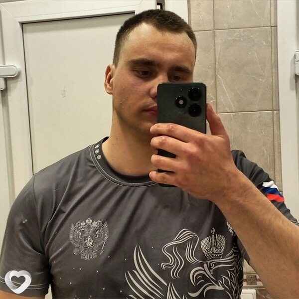 Саня, 22, Нефтеюганске — анкета №1081492