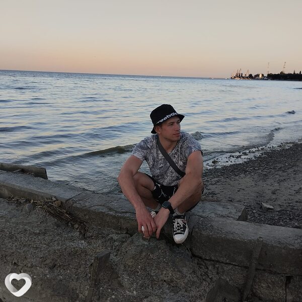Вадим, 28, Каменске-Шахтинском — анкета №1081476