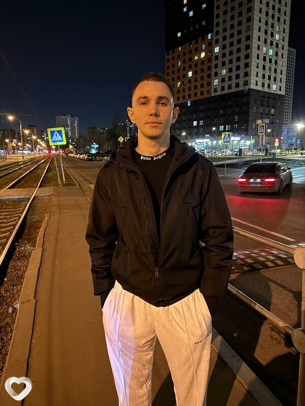 Денис, 26, Новотроицке — анкета №1083488